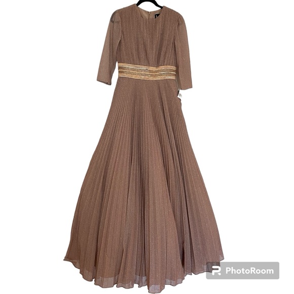 Mac Duggal | Shimmering Metallic Pleated Ballgown In Rose Gold Size 4 NEW #30700 - Picture 2 of 16